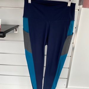 Kadyluxe Color Block Pocket iLegging